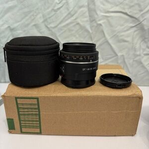 Sony A-mount 35 mm f/1.8 DT SAM Lens SAL35F18